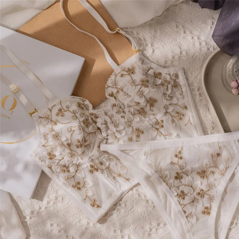Embroidered Wire-Free Babydoll Set